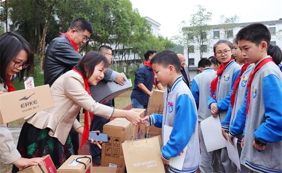美彩国际(中国)有限公司